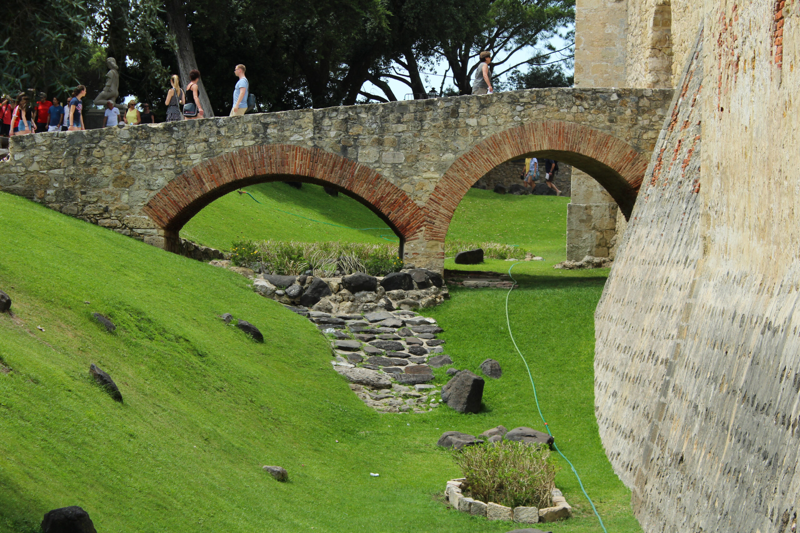 pont chateau st georges