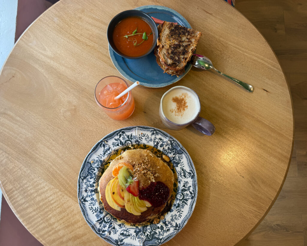 photo prise de haut du brunch